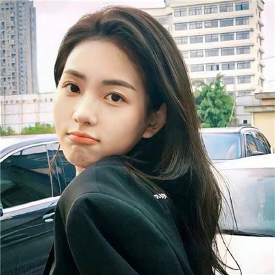 雾锁青松终见月